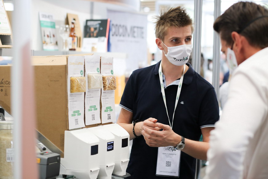 Les exposants Natexpo proposent leurs produits et services pour aider les porteurs de projet à l'agencement de leur magasin bio.